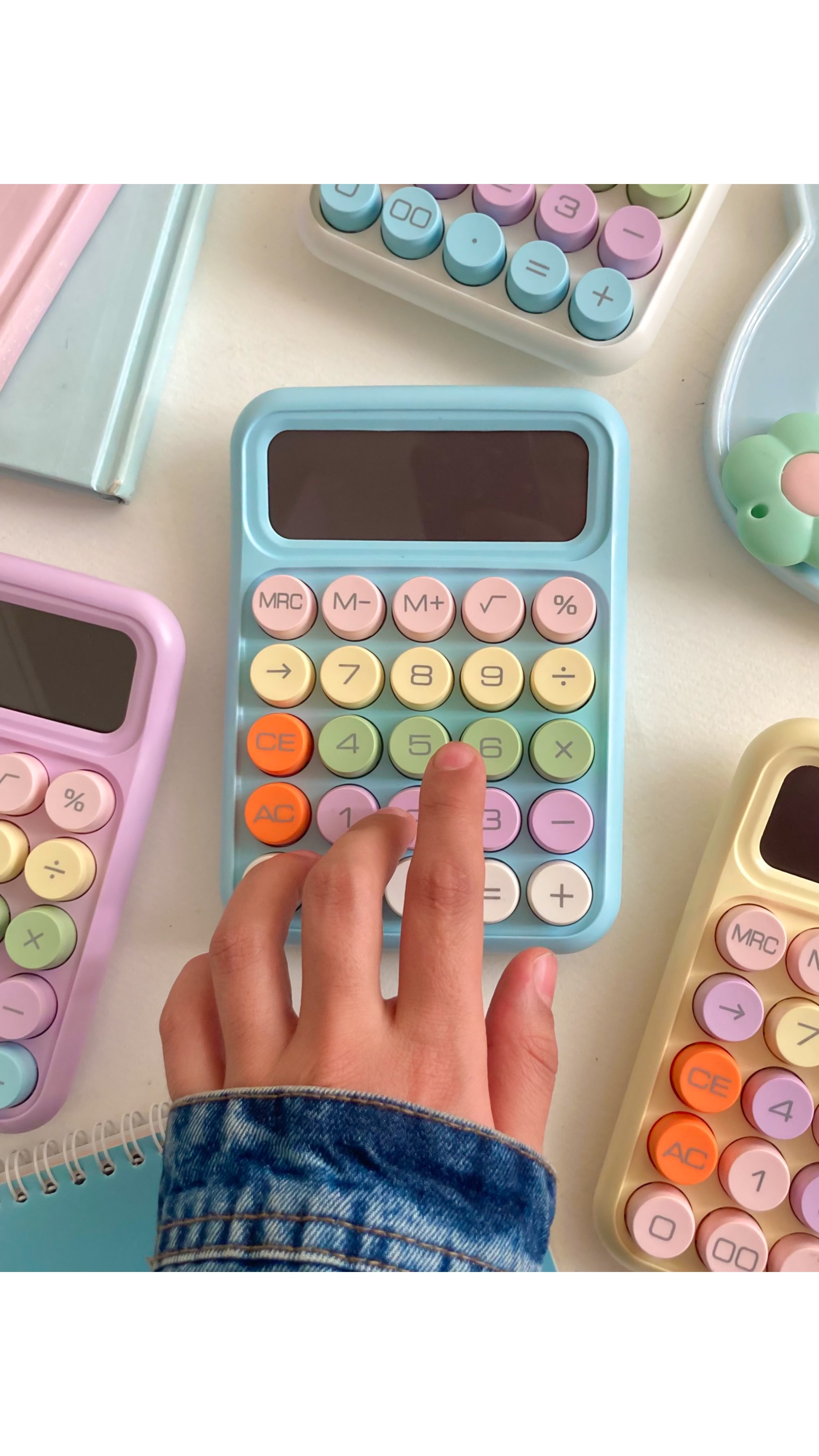 ماشین حساب پاستلی بزرگ